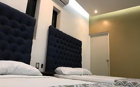 Hotel Plaza Amalia